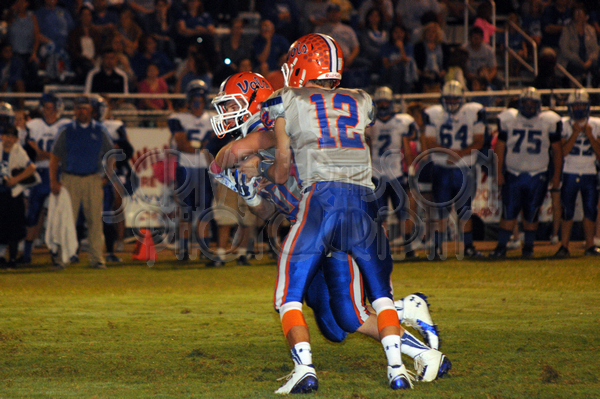 10-10 SA vs. FCHS 012.JPG - SCRIVENER D300